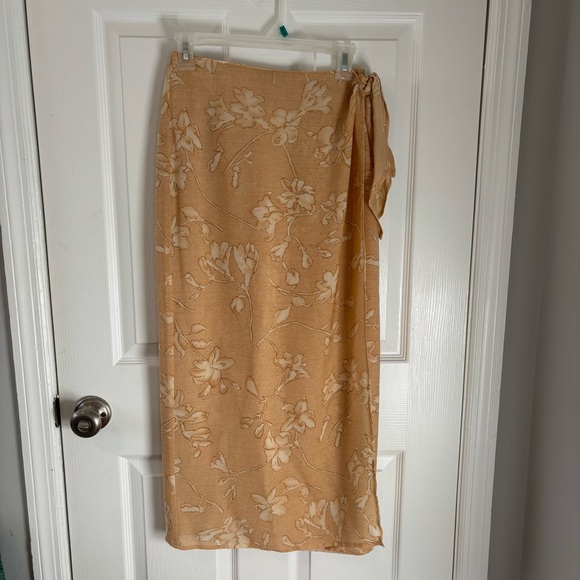 Ann Taylor Dresses & Skirts - Vintage Ann Taylor Floral Tan Silk Wrap Midi Skirt